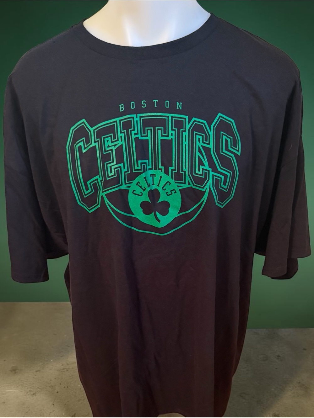 NBA Boston Celtics T-shirt Men’s 3XL Black Green Logo Shamrock